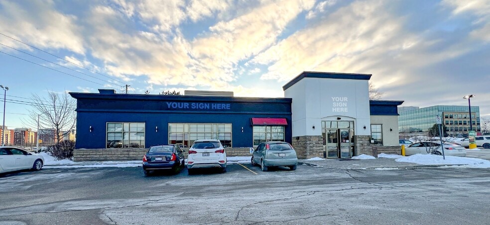 More Photos Of 217 Cross Ave, Oakville Restaurant For Lease