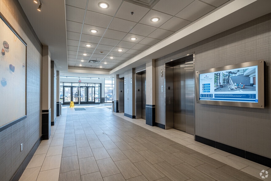 More Photos Of 3001 NE Broadway St, Minneapolis Office For Lease