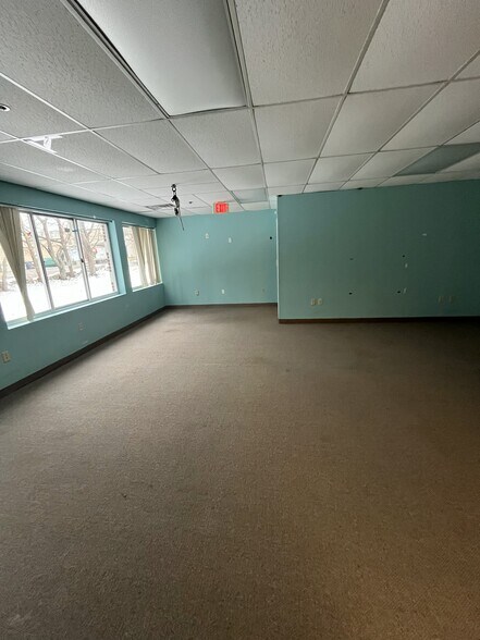 More Photos Of 47 E Grove St, Middleborough Office For Lease