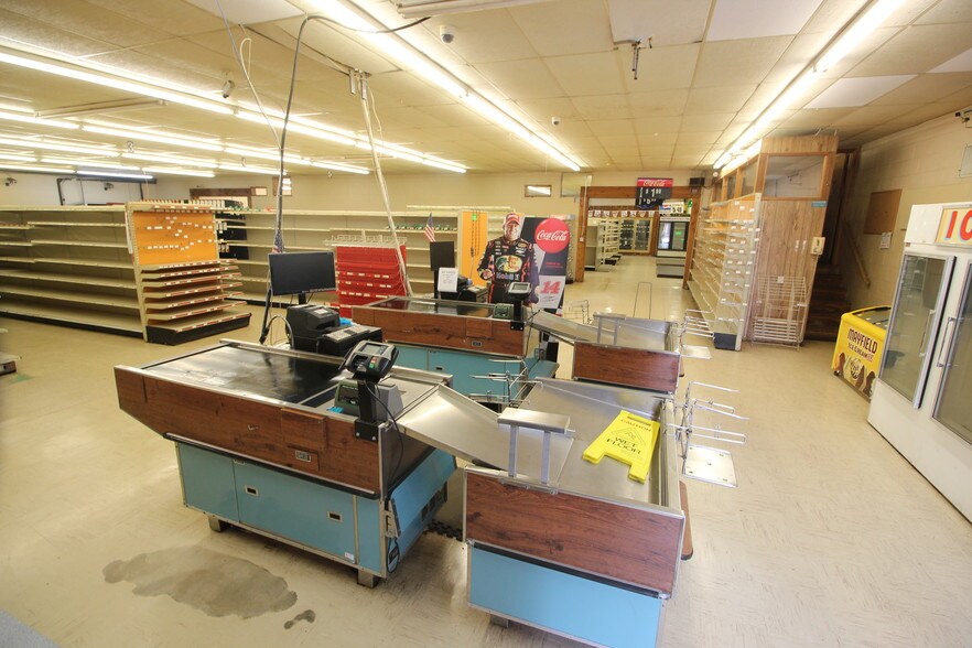 More Photos Of 42746 Hwy 25, Vincent Freestanding For Lease