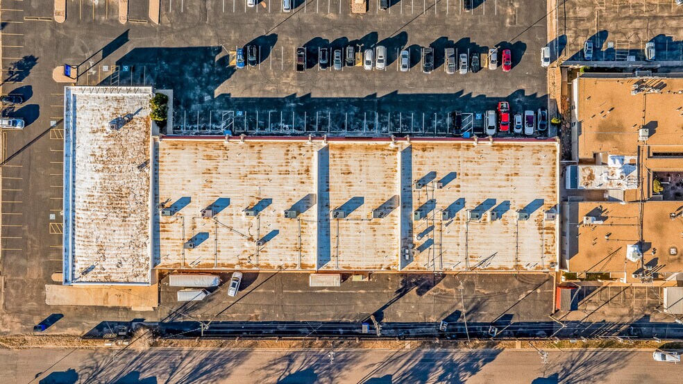 More Photos Of 4519 50th St, Lubbock Storefront For Lease