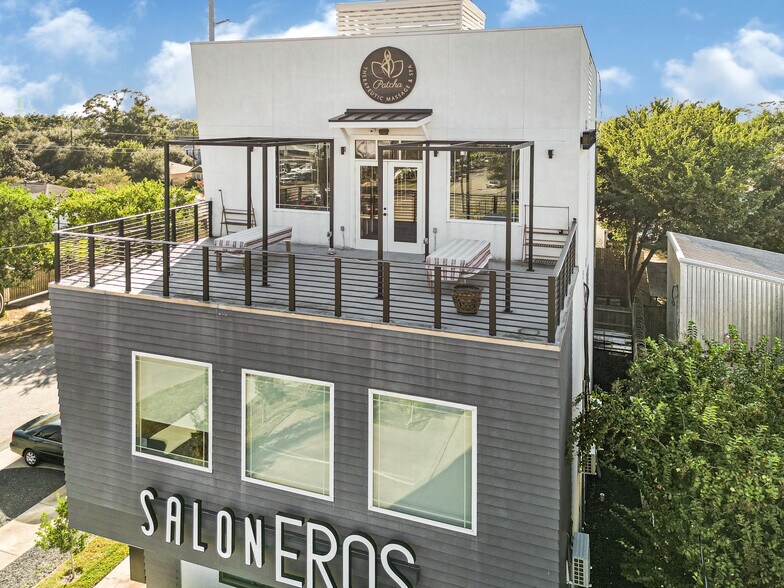 More Photos Of 1511 W 12th St, Houston Office For Sale