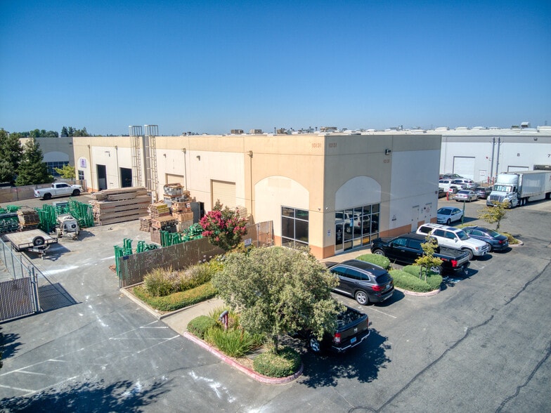 More Photos Of 10131 Iron Rock Way, Elk Grove Manufacturing For Lease