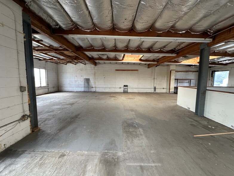 More Photos Of 7637 North St, Lemon Grove Service For Lease