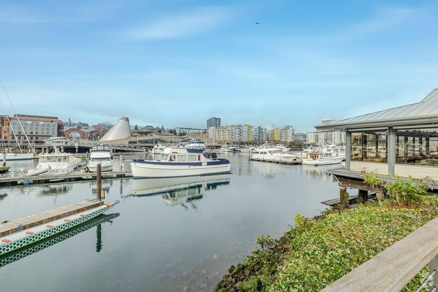 More Photos Of 1900 E D St, Tacoma Restaurant For Sale