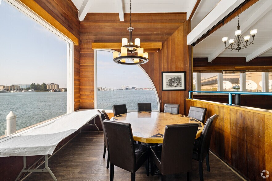 More Photos Of 15 Embarcadero W, Oakland General Retail For Sale