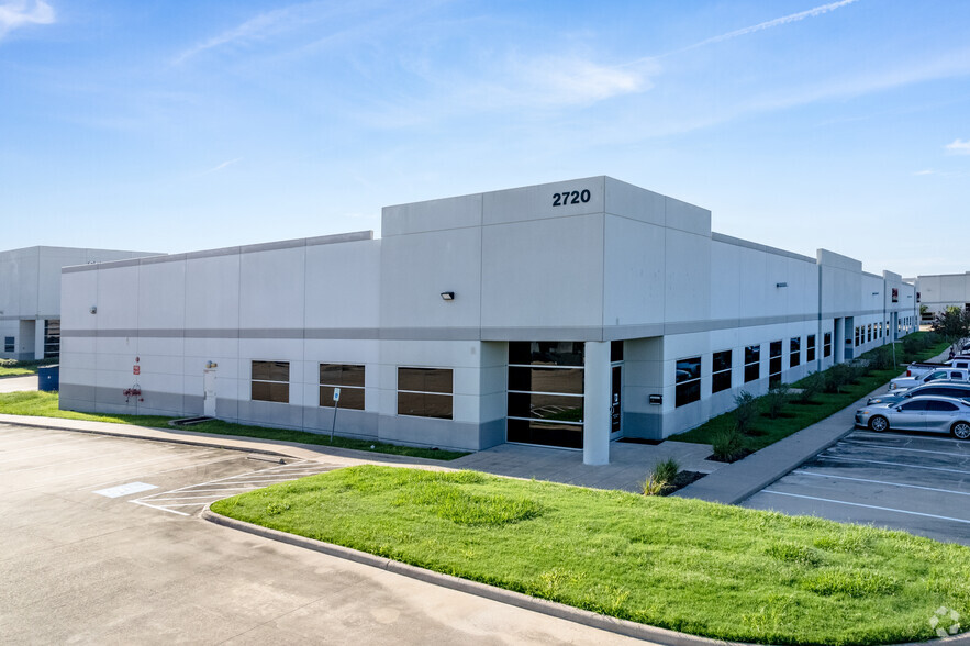 Primary Photo Of 2720 Reed Rd, Houston Flex For Lease