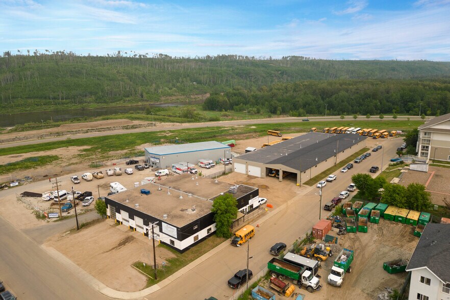 More Photos Of 8030 Golosky Av, Fort McMurray Truck Terminal For Lease