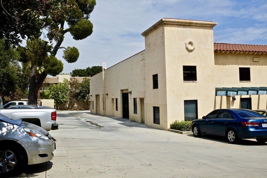 More Photos Of 1845-1857 Huntington Dr, Duarte Restaurant For Lease