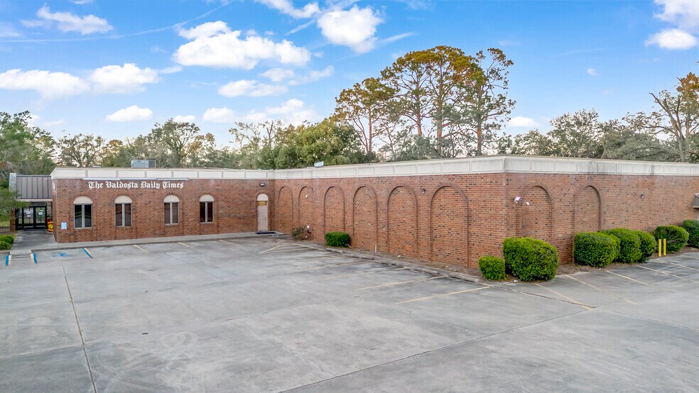Primary Photo Of 201 N Troup St, Valdosta Office For Sale