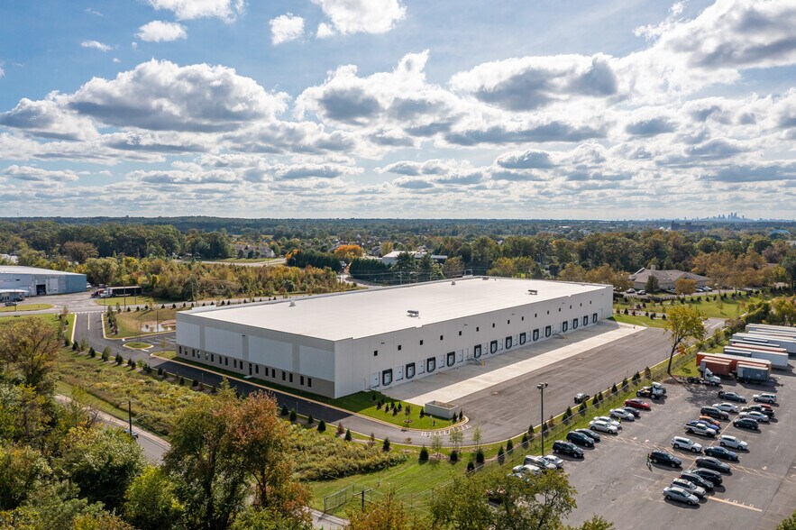 More Photos Of 780 Coopertown Rd, Delanco Unknown For Lease