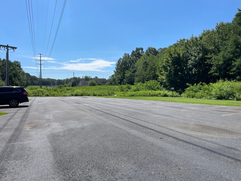 More Photos Of 4140 Crain Hwy, Waldorf Office For Sale