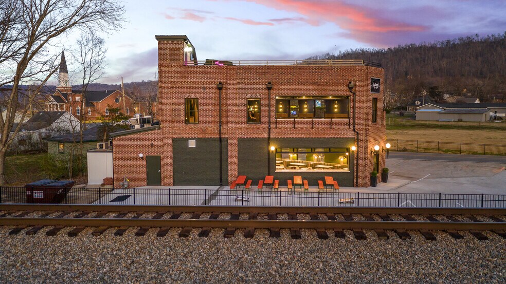 More Photos Of 5503 Main St, Ooltewah Flex For Sale