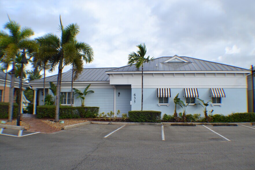More Photos Of 635 SE 10th St, Deerfield Beach Office For Lease