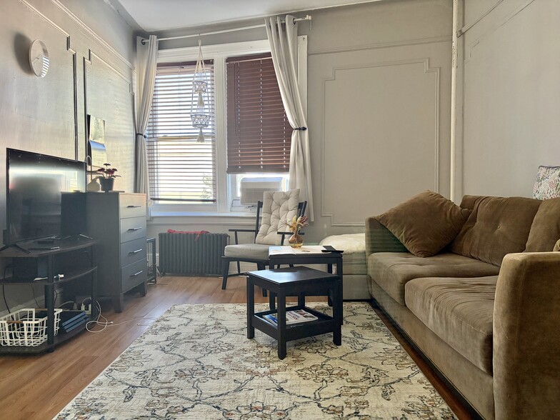 More Photos Of 290 Kings Hwy, Brooklyn General Retail For Sale