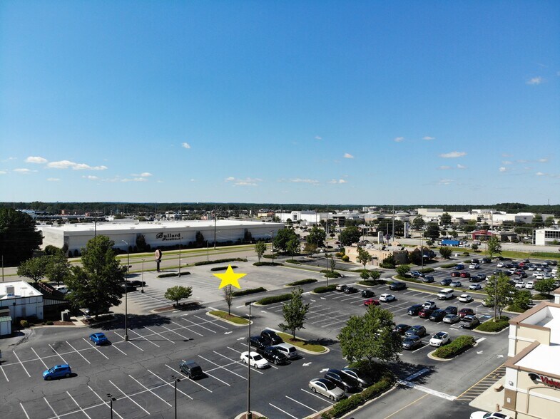 More Photos Of 151 Glensford Dr, Fayetteville Land For Lease