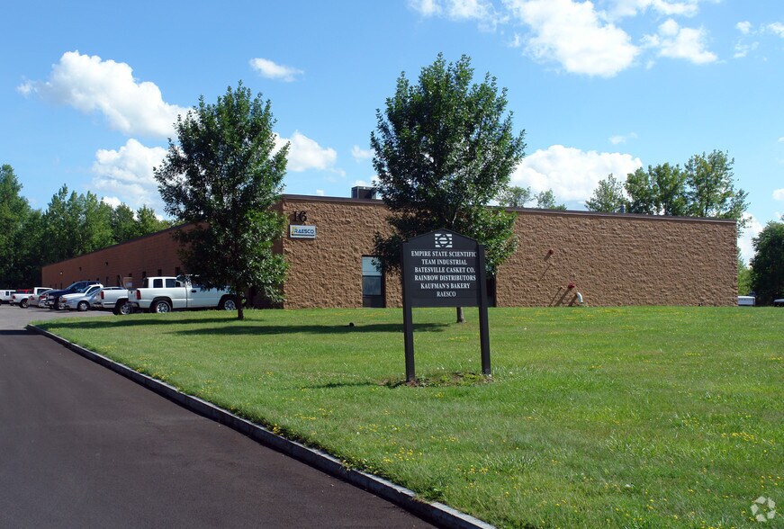 More Photos Of 16 Corporate Cir, East Syracuse Flex For Lease