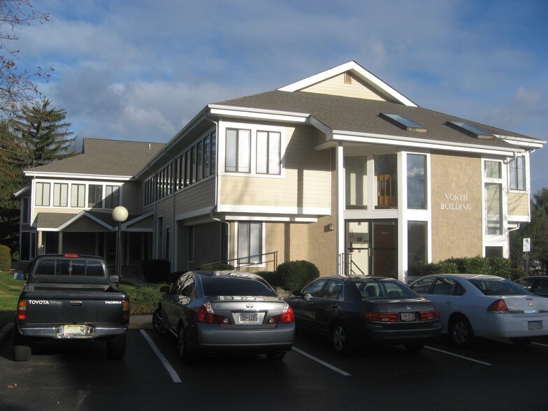 More Photos Of 1 N Bacton Hill Rd, Malvern Office For Lease