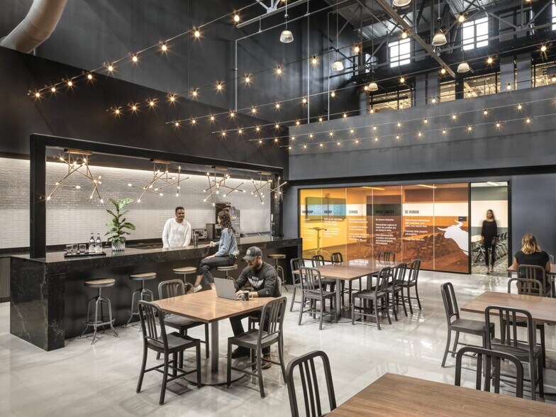 More Photos Of 3730 Forest Park Ave, Saint Louis General Retail For Lease