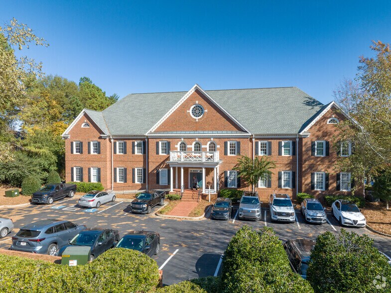 More Photos Of 284 S Main St, Alpharetta Unknown For Lease