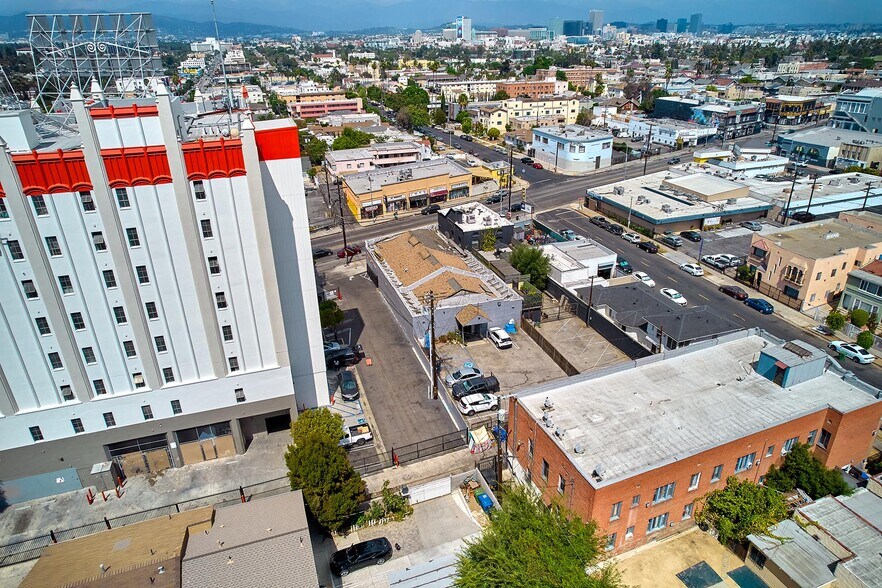 More Photos Of 4158 W Pico Blvd, Los Angeles Storefront For Sale