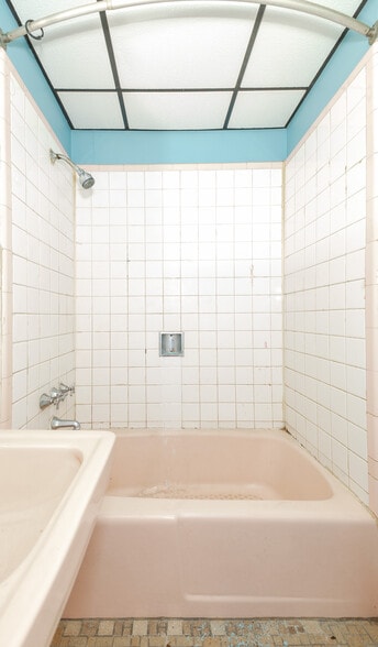 More Photos Of 730 N Main St, Port Allegany Hotel For Sale