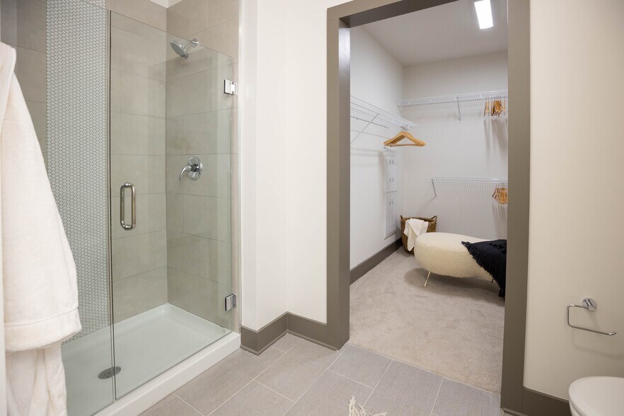 More Photos Of 5255 Peachtree Blvd, Chamblee Apartments For Lease