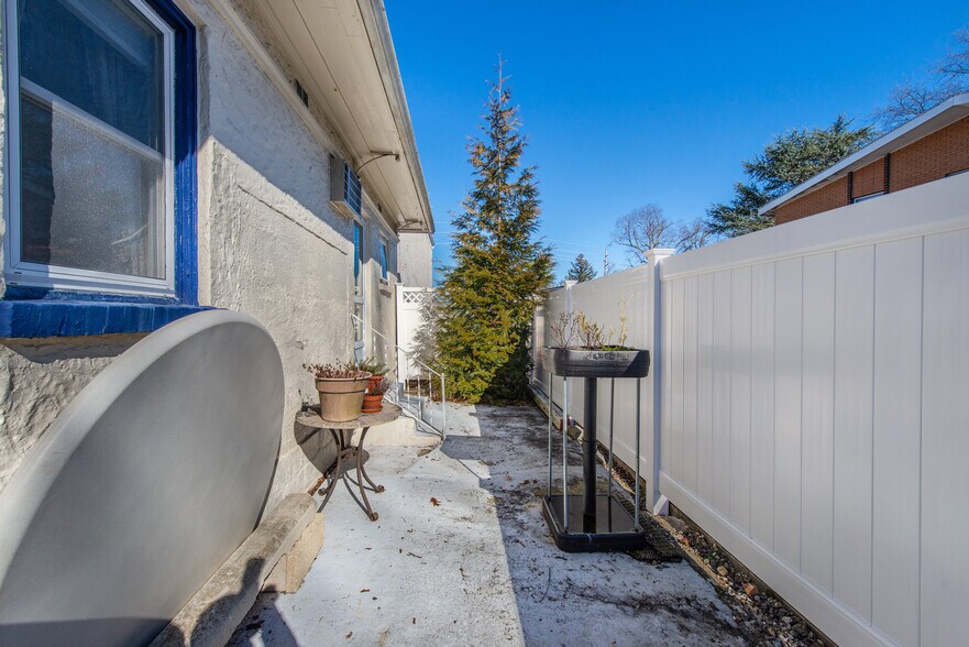 More Photos Of 209 S Maple Ave, Ridgewood Auto Repair For Sale