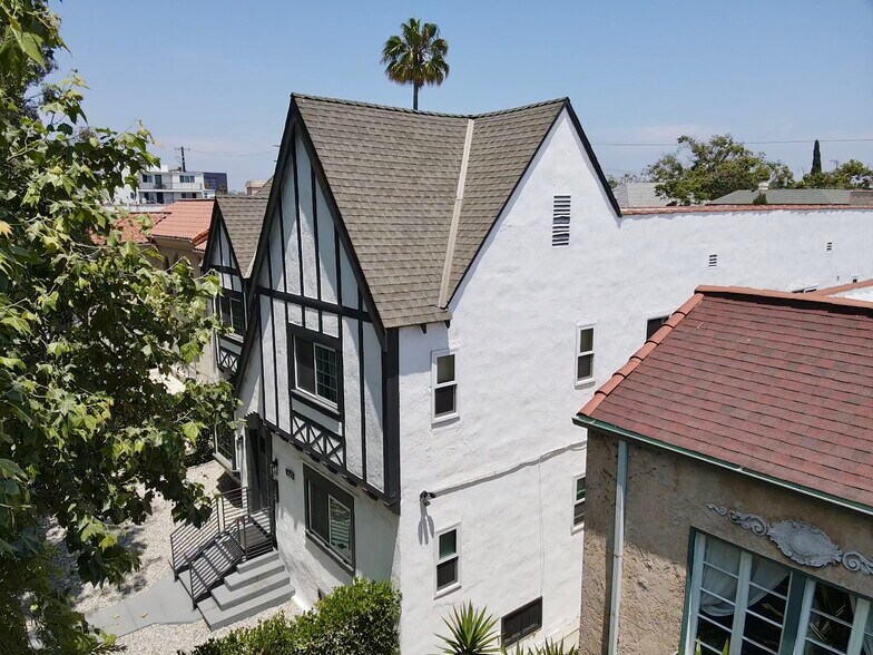 More Photos Of 1032 S Orange Dr, Los Angeles Apartments For Sale