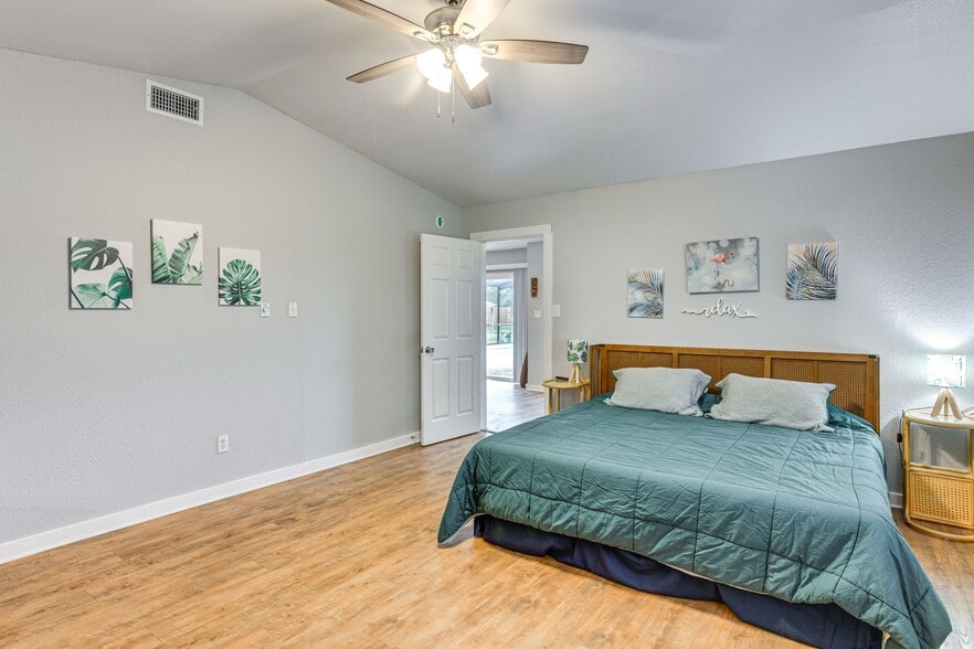 More Photos Of 1524 16th St, Rockport Manufactured Housing Mobile Home Park For Sale