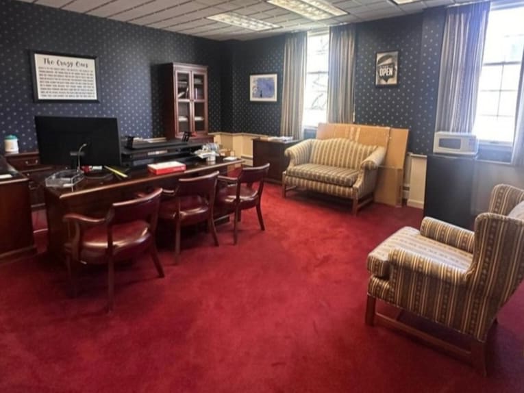 More Photos Of 1730 N Limestone St, Springfield Loft Creative Space For Lease