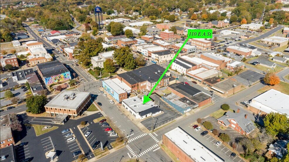 More Photos Of 110 E A St, Newton Freestanding For Lease