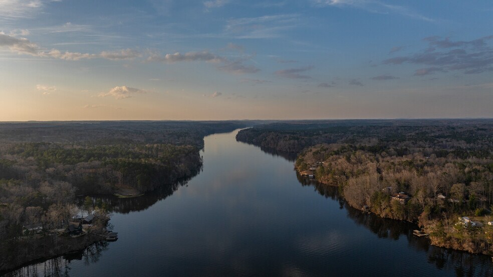 More Photos Of 402 Cliffside dr, Titus Land For Sale