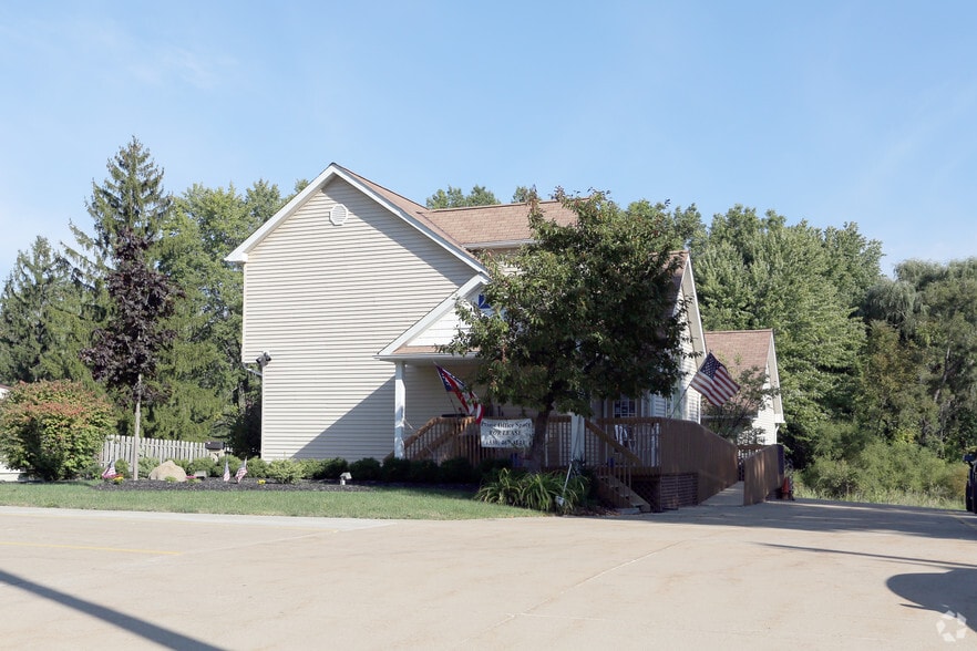 More Photos Of 115 W Aurora Rd, Northfield Office For Sale