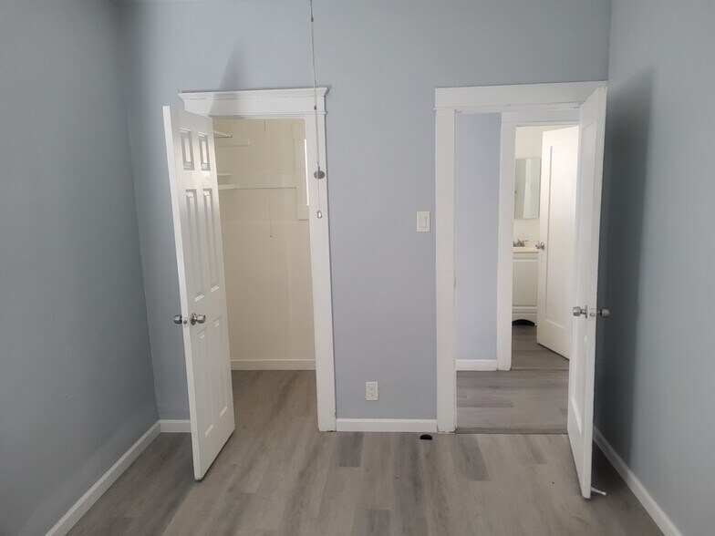 More Photos Of 1050 E Hellman St, Long Beach Apartments For Sale