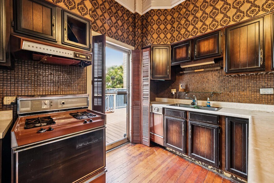 More Photos Of 19 Danvers St, San Francisco Apartments For Sale