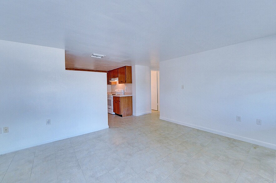 More Photos Of 1154 NE 1st St, Crystal River Apartments For Sale