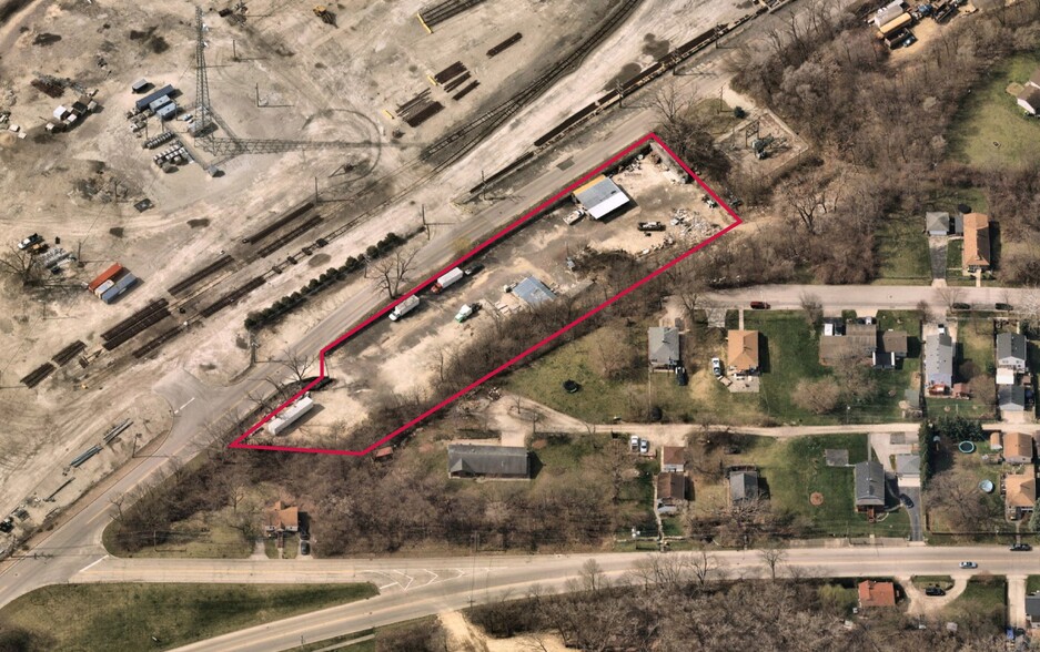 Primary Photo Of 900 Belle Ave, Joliet Warehouse For Sale