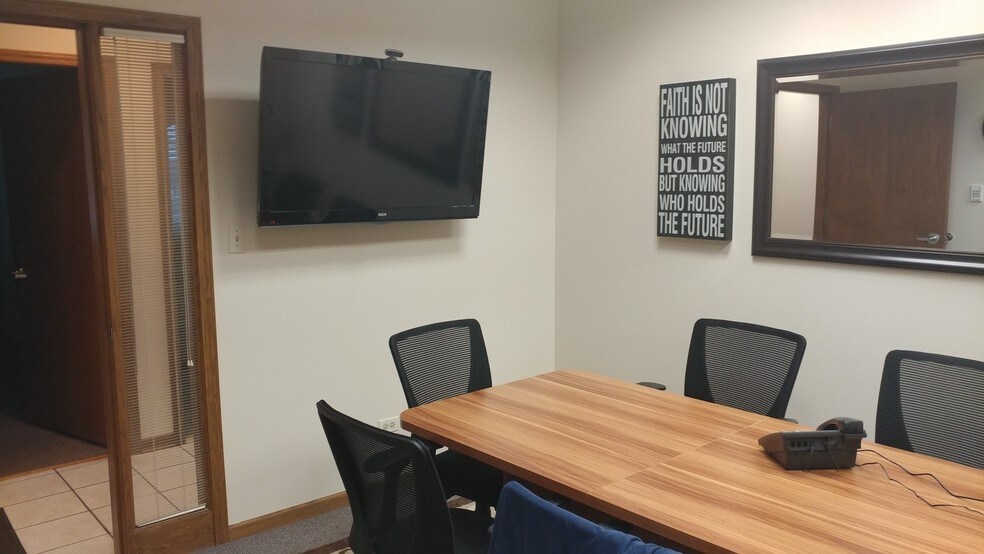 More Photos Of 7620-7632 W 159th St, Orland Park Office For Sale