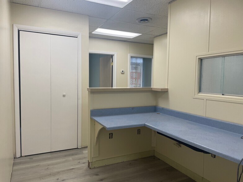More Photos Of 346 Freeport Rd, New Kensington Medical For Lease