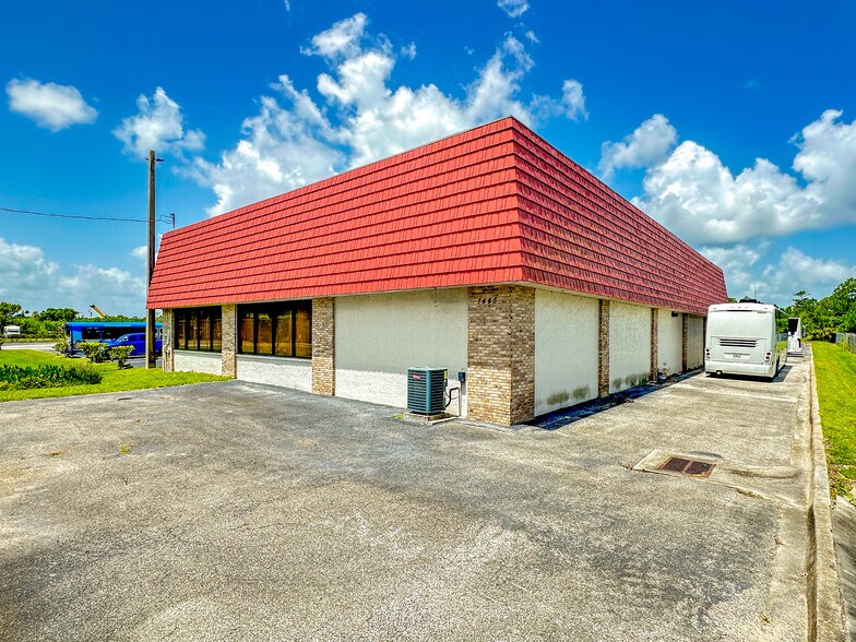 More Photos Of 1445 Cox Rd, Cocoa Light Distribution For Lease
