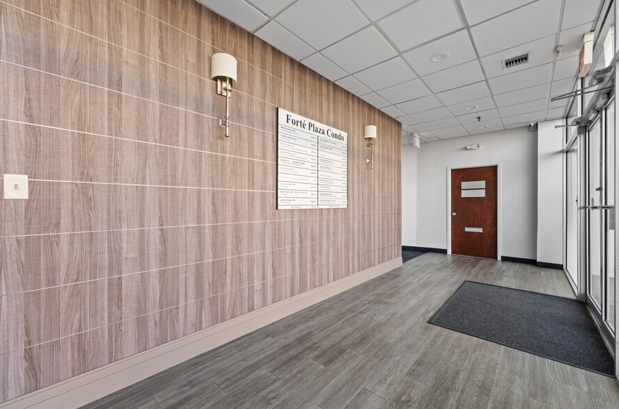 More Photos Of 1097 Old Country Rd, Plainview Medical For Lease