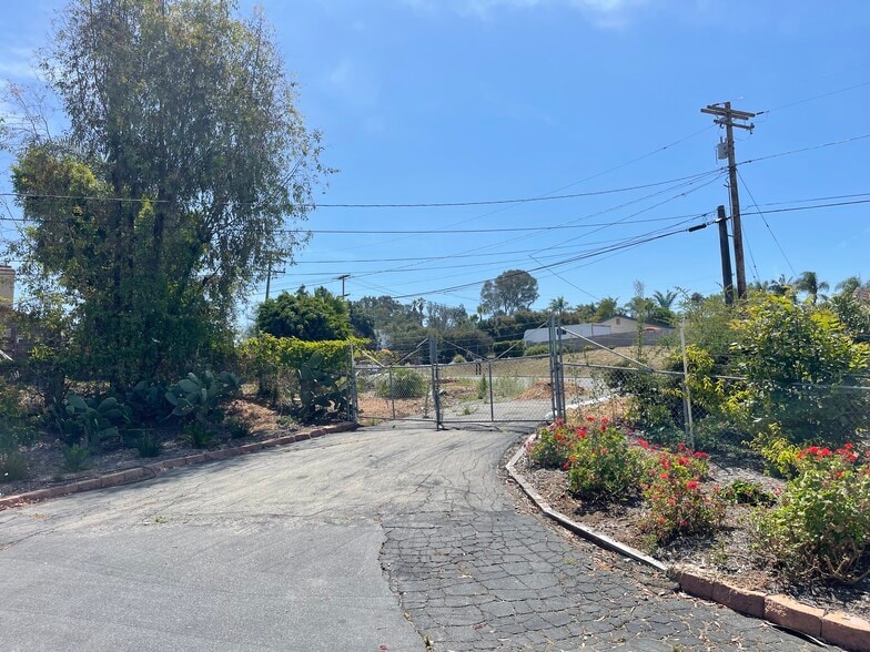 More Photos Of 1221 Ridge Rd, Vista Land For Sale
