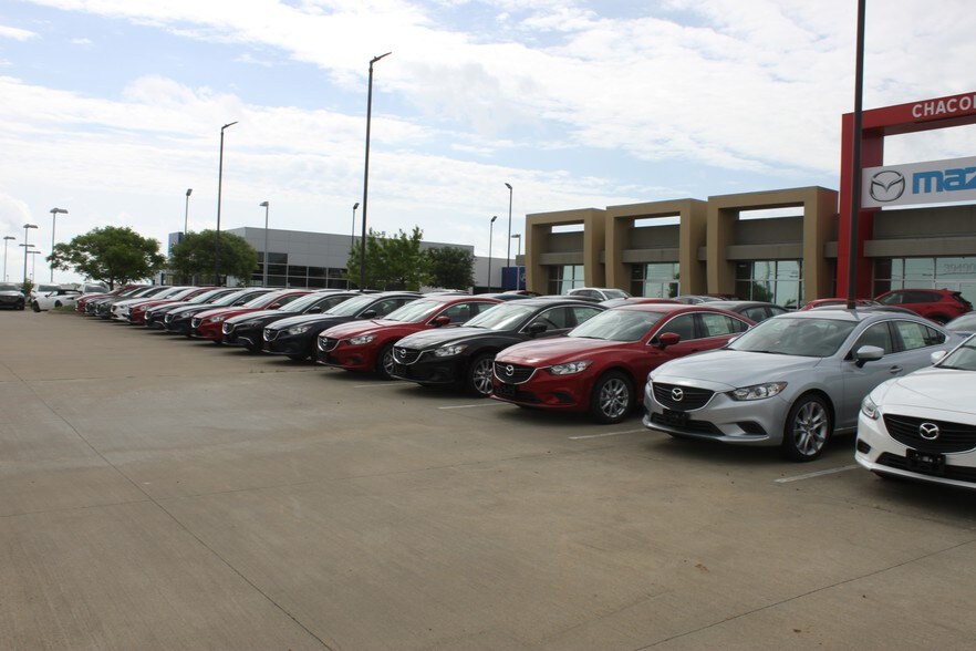 More Photos Of 39490 Lyndon B Johnson Fwy, Dallas Auto Dealership For Lease