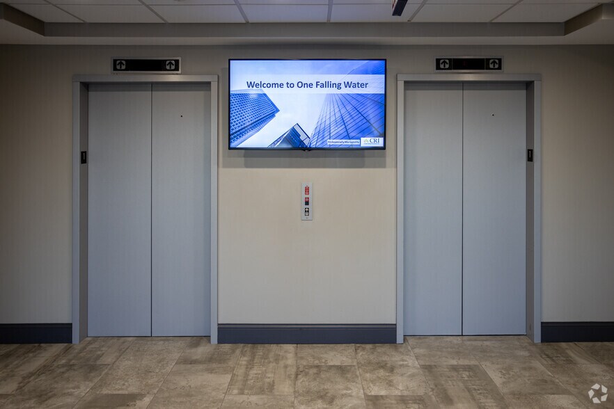 More Photos Of 2030 Falling Waters Rd, Knoxville Office For Lease