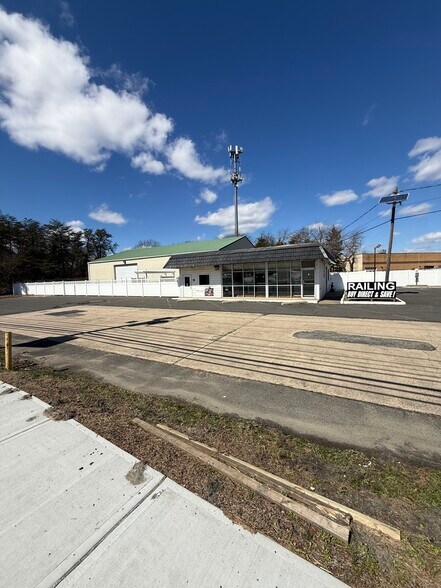 Primary Photo Of 1505 NJ-38, Hainesport Flex For Sale