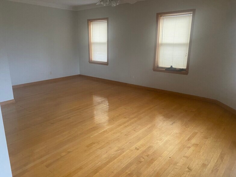 More Photos Of 7221 W Roosevelt Rd, Forest Park Storefront Retail Residential For Sale