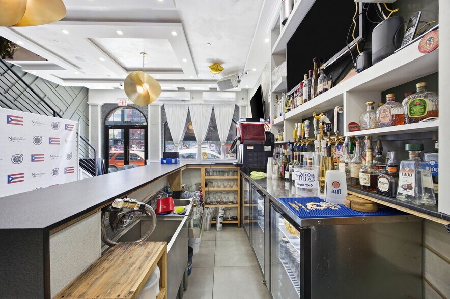 More Photos Of 1041 Flushing, Brooklyn Restaurant For Lease