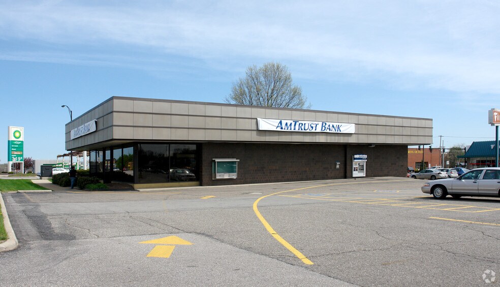 More Photos Of 2687 State Rd, Cuyahoga Falls Unknown For Lease