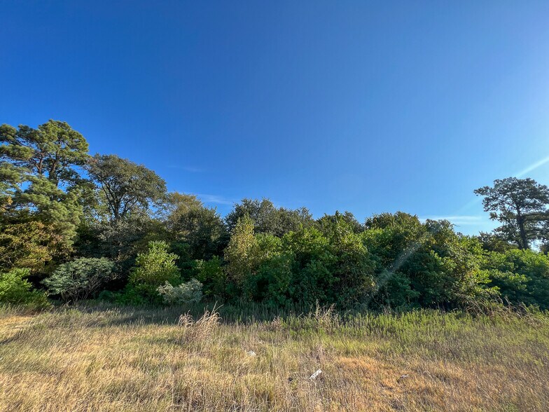 More Photos Of FM 2854 @ Commercial Circle, Conroe Land For Sale